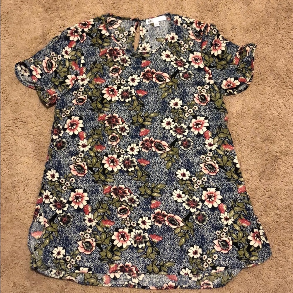 Cute flora top